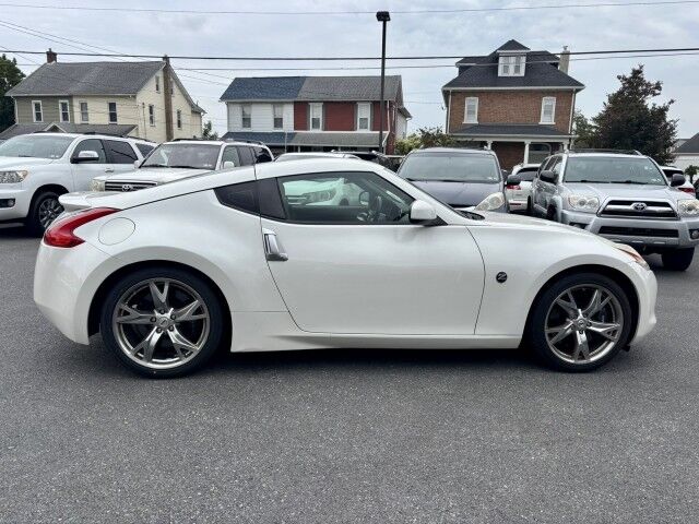 2012 Nissan 370Z  Whitehall PA