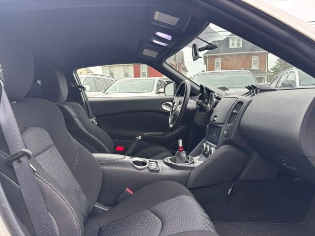 2012 Nissan 370Z  Whitehall PA