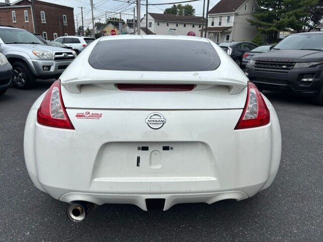 2012 Nissan 370Z  Whitehall PA