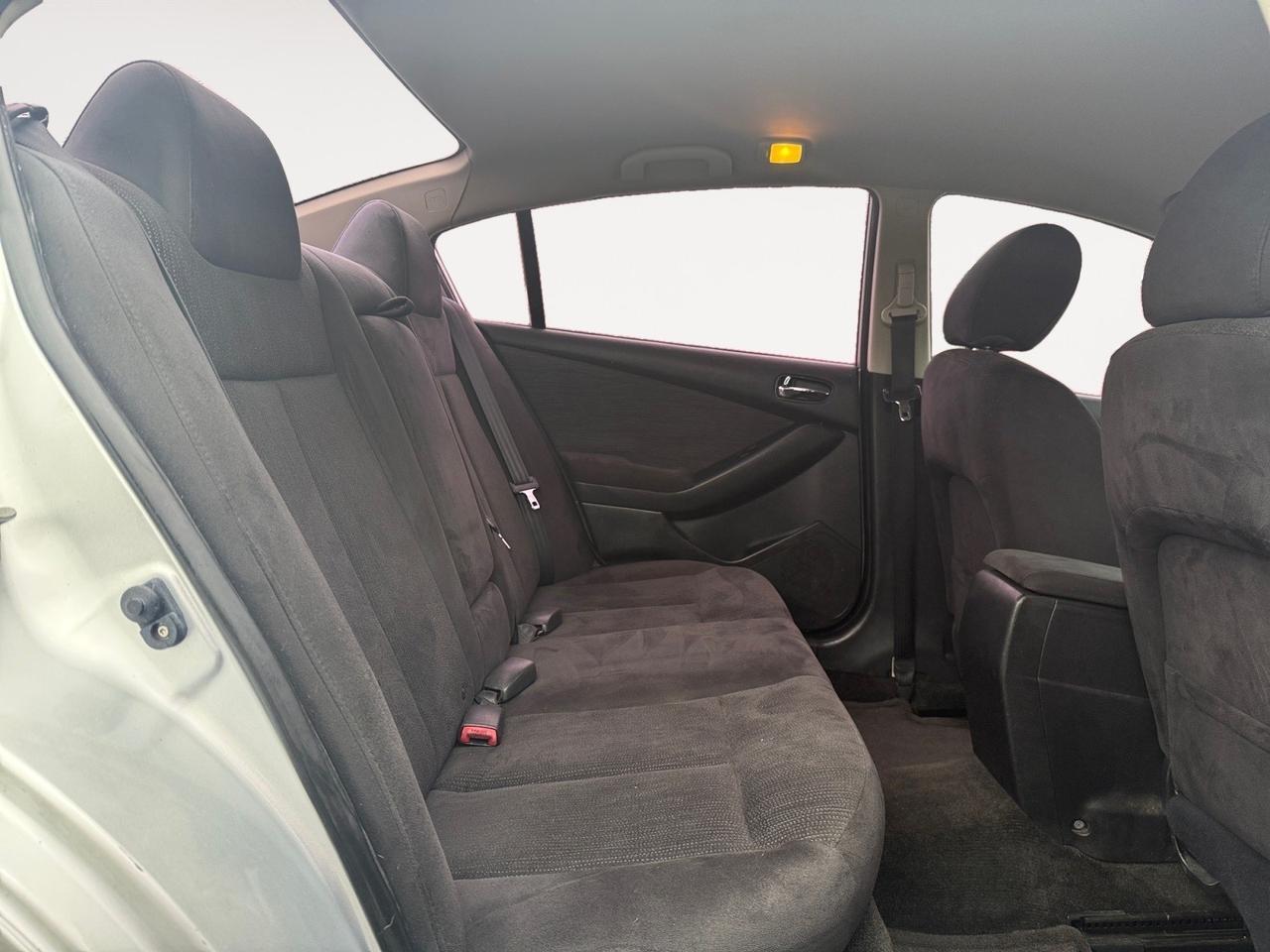 2012 Nissan Altima 2.5, USB, AUX, CD PLAYER, POWER MIRRORS, KEYLESS ENTRY, CRUISE CONTROL, FLOOR MATS, COME AND TEST DRIVE TODAY! Norfolk VA