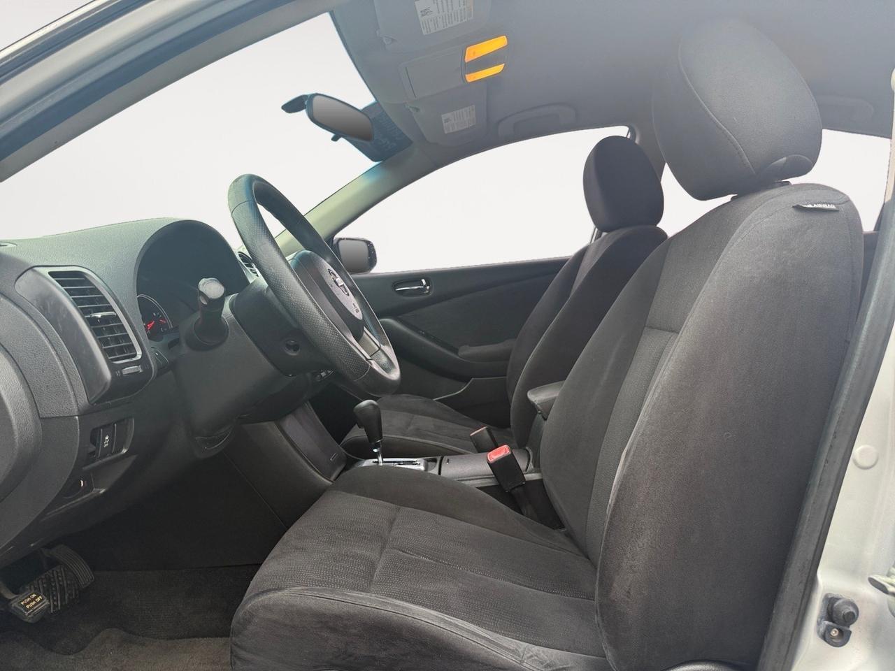2012 Nissan Altima 2.5, USB, AUX, CD PLAYER, POWER MIRRORS, KEYLESS ENTRY, CRUISE CONTROL, FLOOR MATS, COME AND TEST DRIVE TODAY!