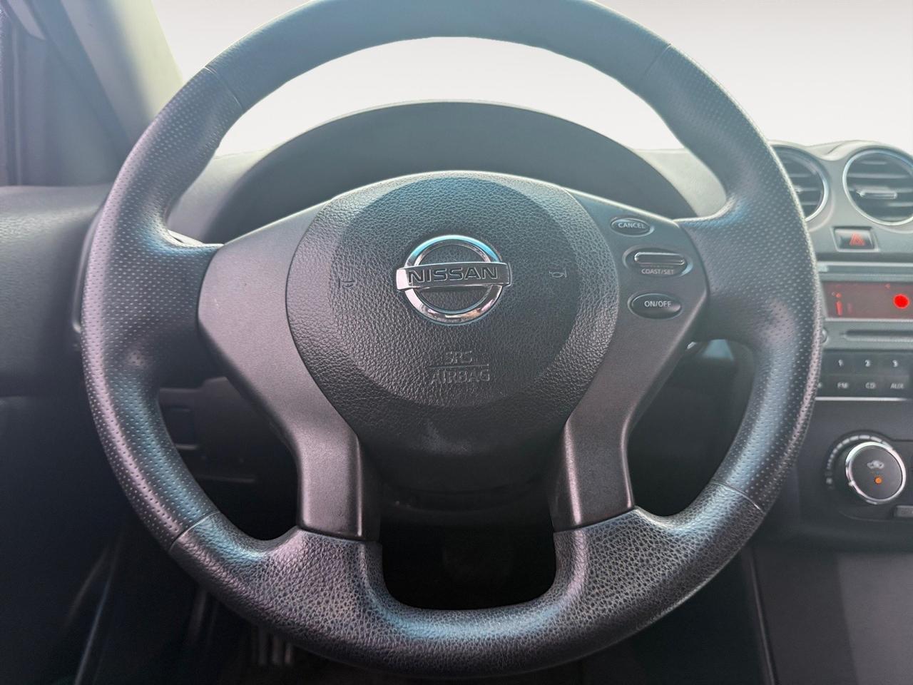 2012 Nissan Altima 2.5, USB, AUX, CD PLAYER, POWER MIRRORS, KEYLESS ENTRY, CRUISE CONTROL, FLOOR MATS, COME AND TEST DRIVE TODAY! Norfolk VA