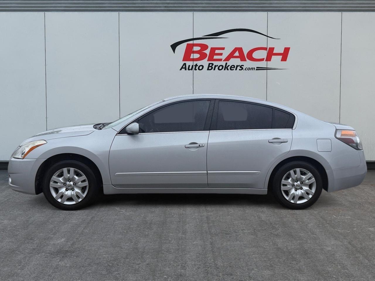 2012 Nissan Altima 2.5, USB, AUX, CD PLAYER, POWER MIRRORS, KEYLESS ENTRY, CRUISE CONTROL, FLOOR MATS, COME AND TEST DRIVE TODAY!