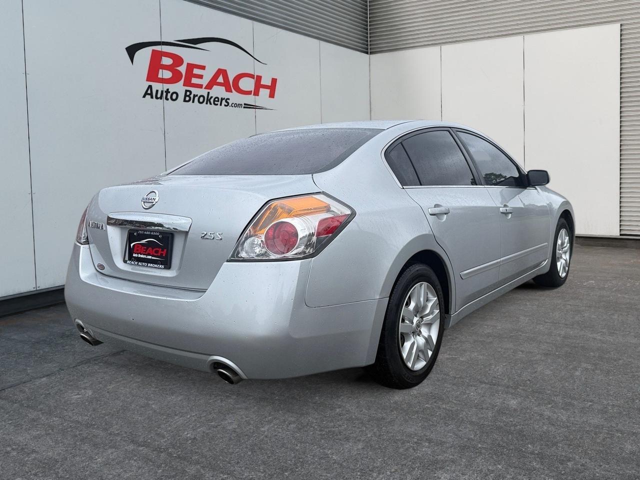 2012 Nissan Altima 2.5, USB, AUX, CD PLAYER, POWER MIRRORS, KEYLESS ENTRY, CRUISE CONTROL, FLOOR MATS, COME AND TEST DRIVE TODAY! Norfolk VA