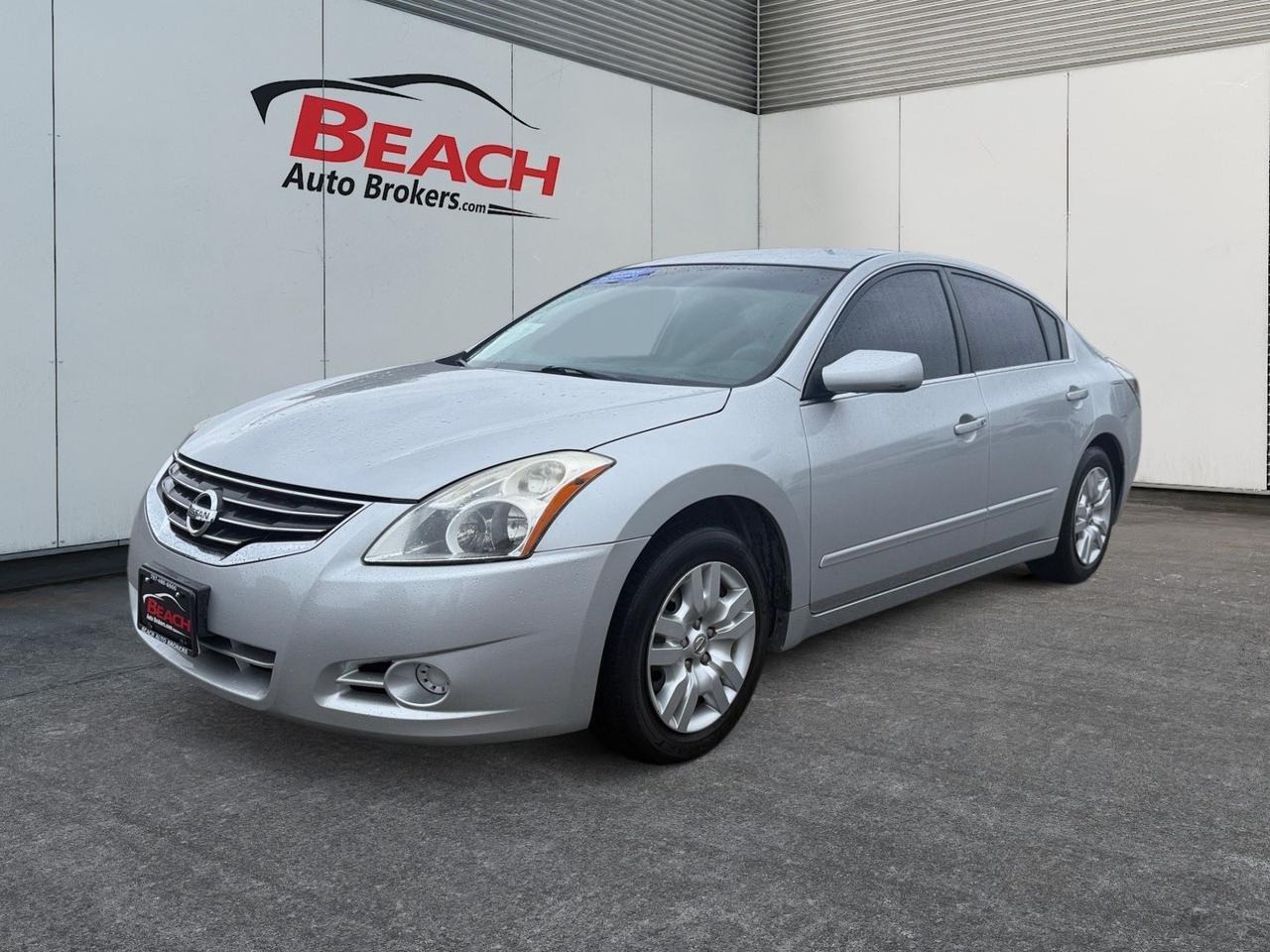 2012 Nissan Altima 2.5, USB, AUX, CD PLAYER, POWER MIRRORS, KEYLESS ENTRY, CRUISE CONTROL, FLOOR MATS, COME AND TEST DRIVE TODAY!