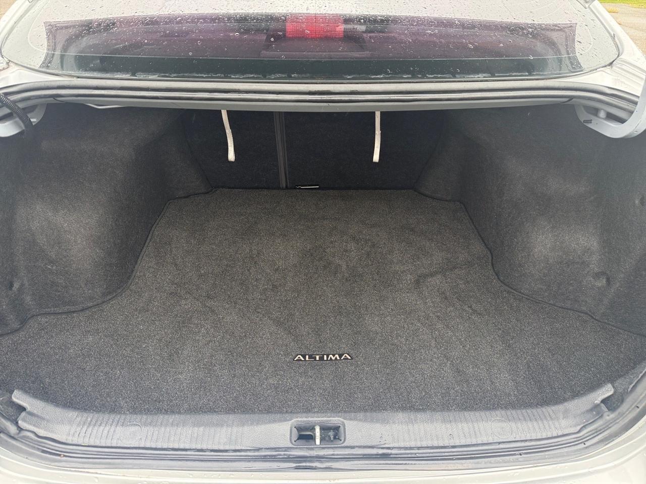 2012 Nissan Altima 2.5, USB, AUX, CD PLAYER, POWER MIRRORS, KEYLESS ENTRY, CRUISE CONTROL, FLOOR MATS, COME AND TEST DRIVE TODAY! Norfolk VA