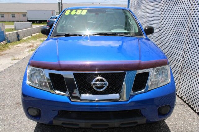 2012 Nissan Frontier CREW CAB SV
