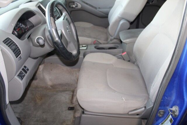 2012 Nissan Frontier CREW CAB SV