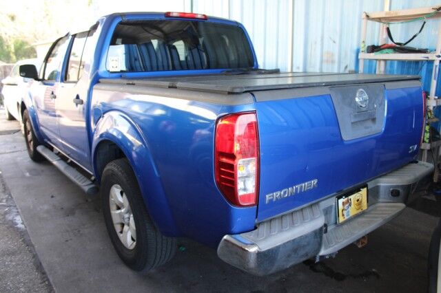 2012 Nissan Frontier CREW CAB SV