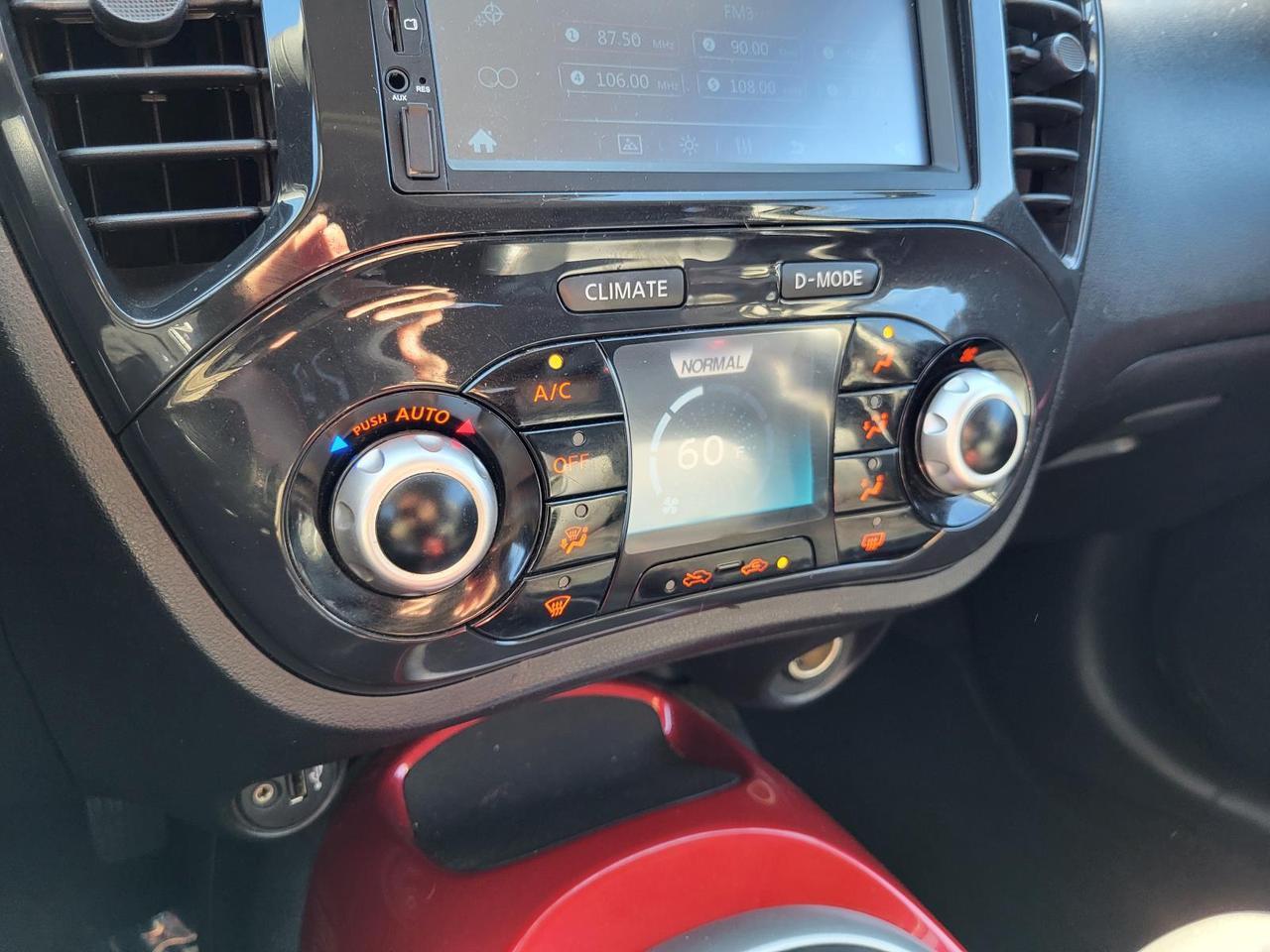 2012 Nissan JUKE 5dr Wgn CVT SL FWD Beeville TX