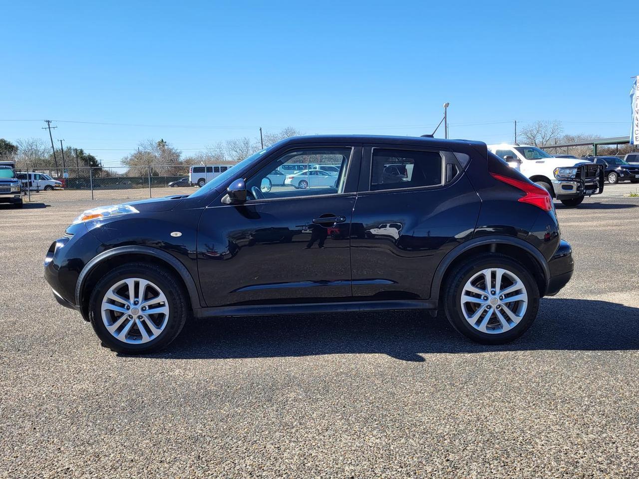 2012 Nissan JUKE 5dr Wgn CVT SL FWD Beeville TX