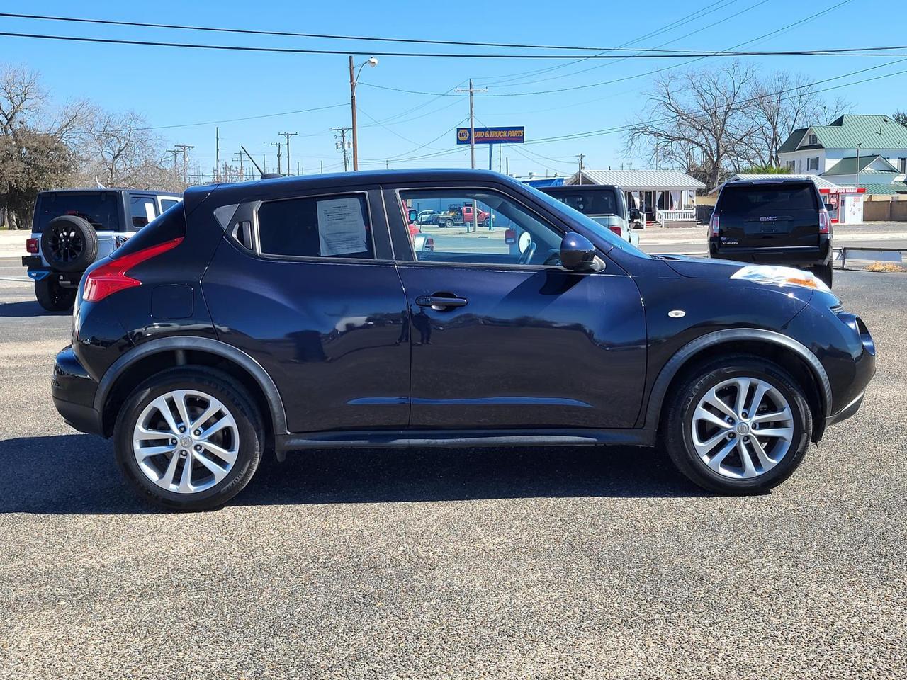 2012 Nissan JUKE 5dr Wgn CVT SL FWD Beeville TX