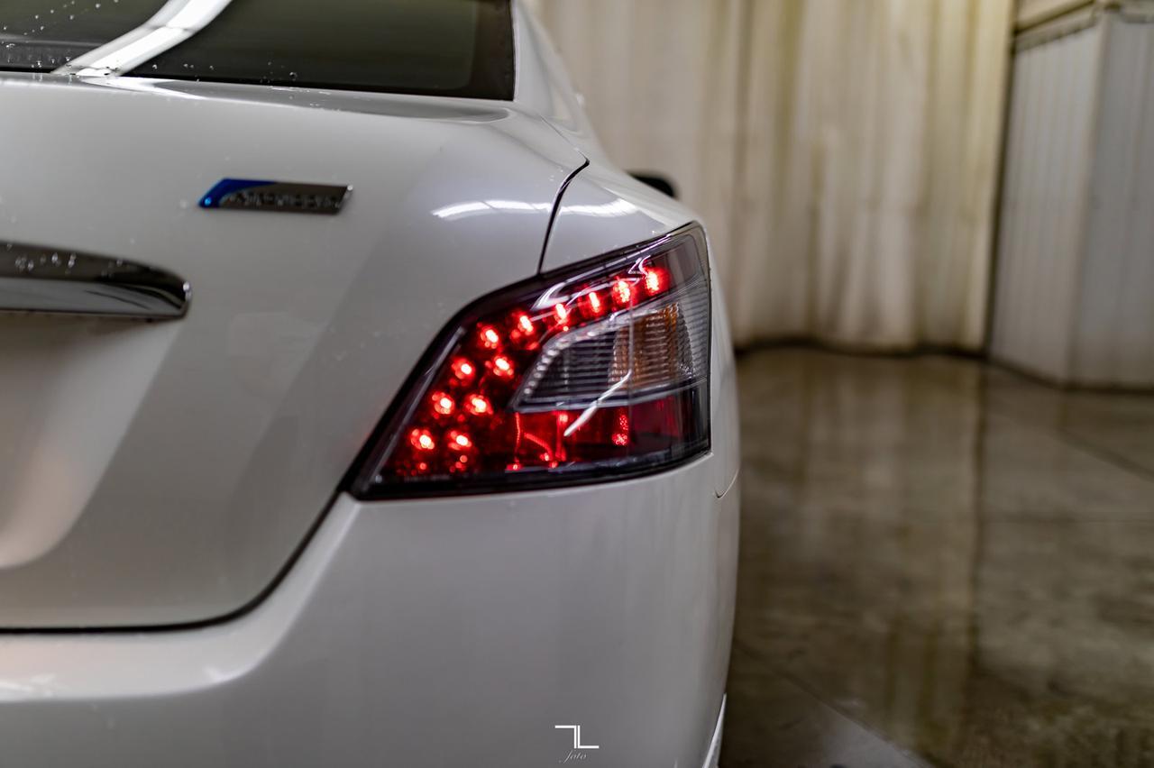 2012 Nissan Maxima SV Leather Roof BCam Red Deer AB