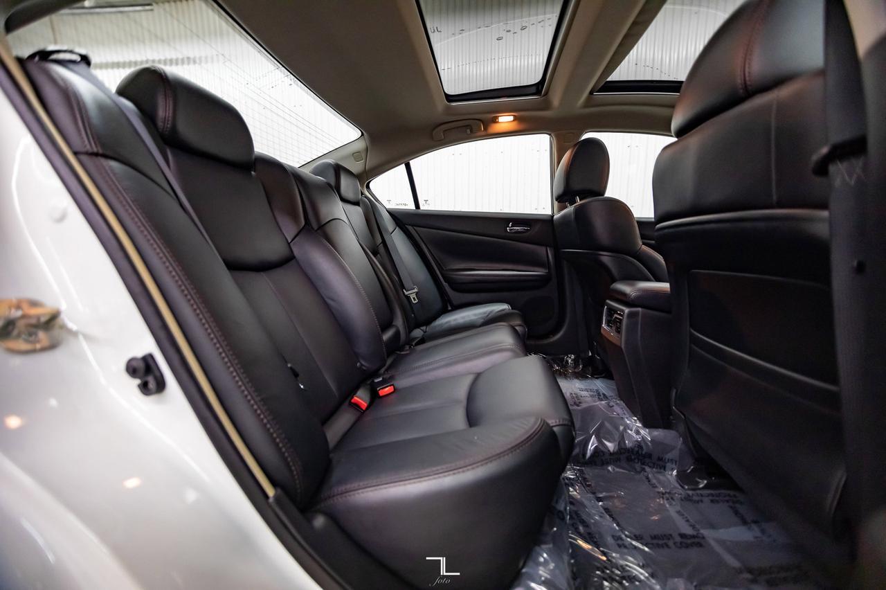 2012 Nissan Maxima SV Leather Roof BCam Red Deer AB