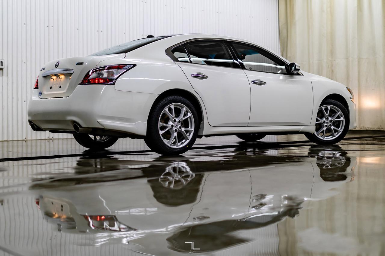 2012 Nissan Maxima SV Leather Roof BCam Red Deer AB