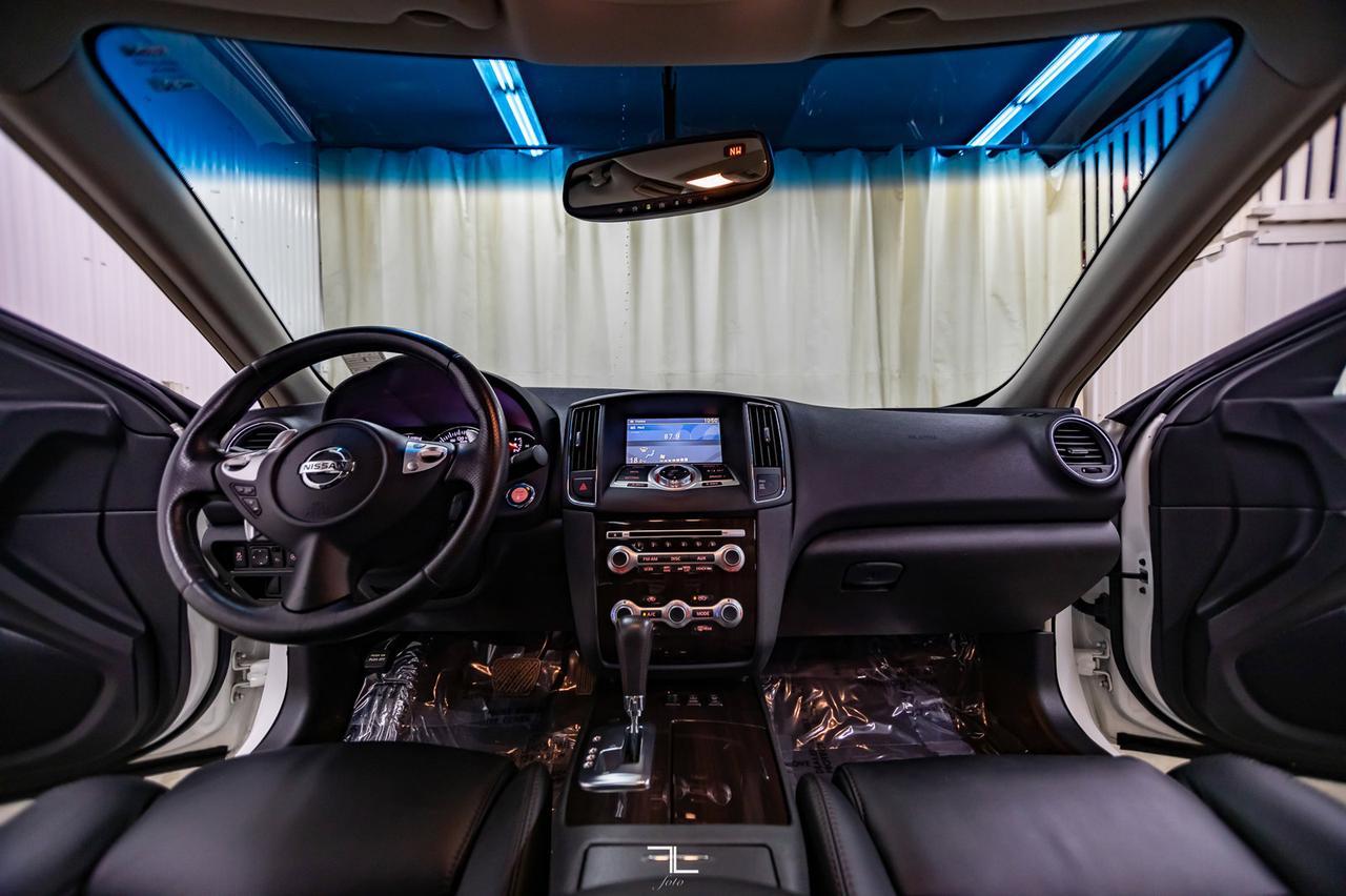 2012 Nissan Maxima SV Leather Roof BCam Red Deer AB