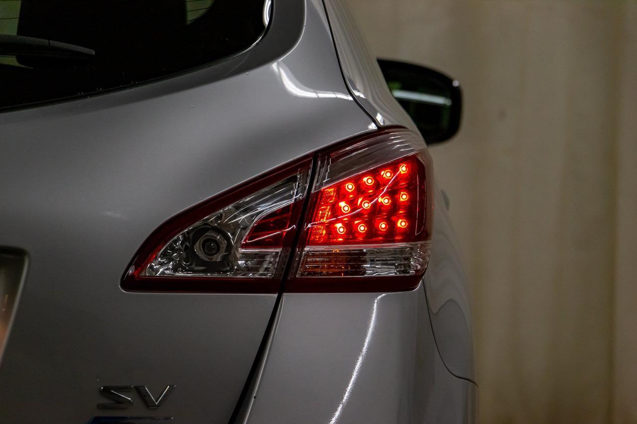 2012 Nissan Murano AWD SV Roof BCam Red Deer AB