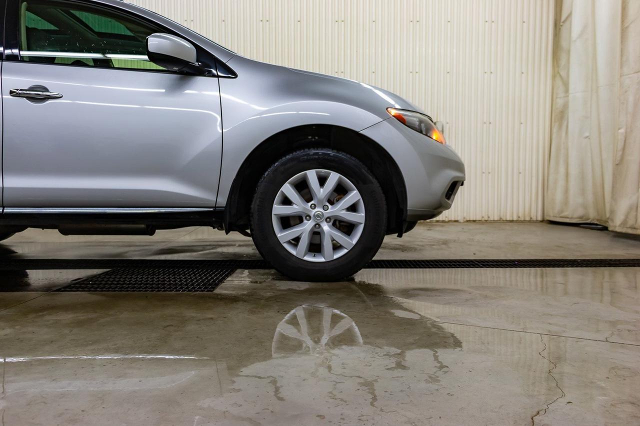 2012 Nissan Murano AWD SV Roof BCam Red Deer AB