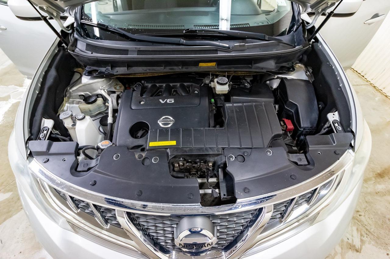 2012 Nissan Murano AWD SV Roof BCam Red Deer AB