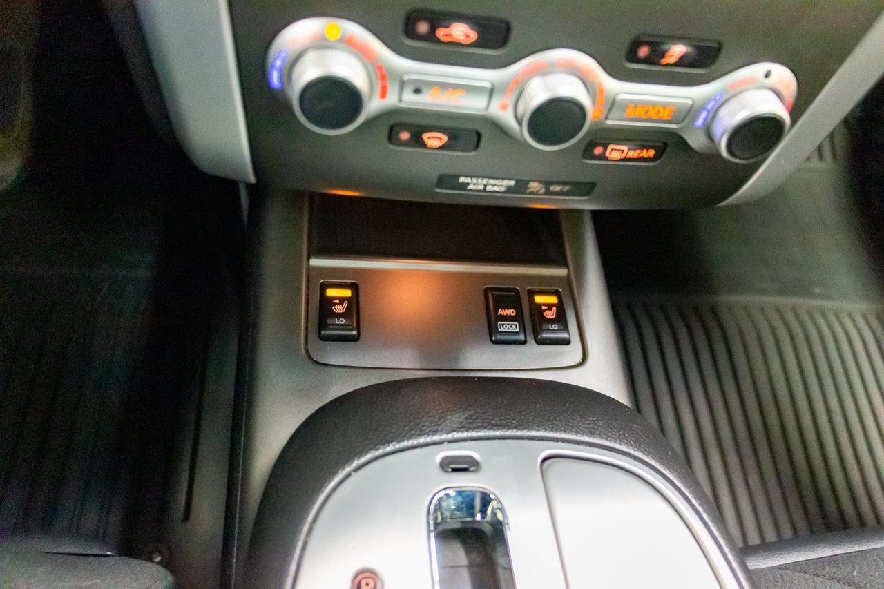 2012 Nissan Murano AWD SV Roof BCam Red Deer AB