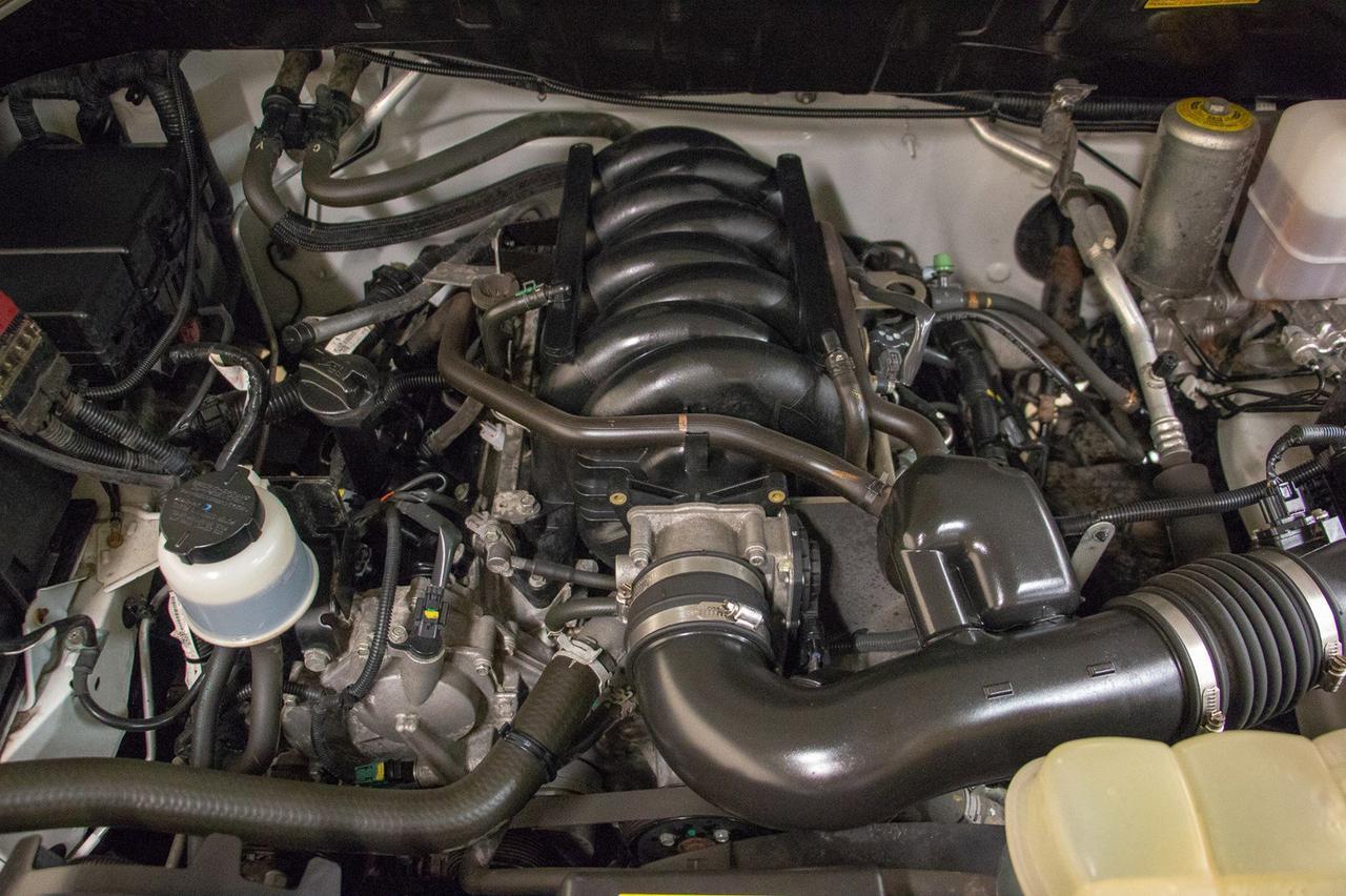 2012 Nissan NV 2500HD Standard Roof Cargo Van Red Deer AB