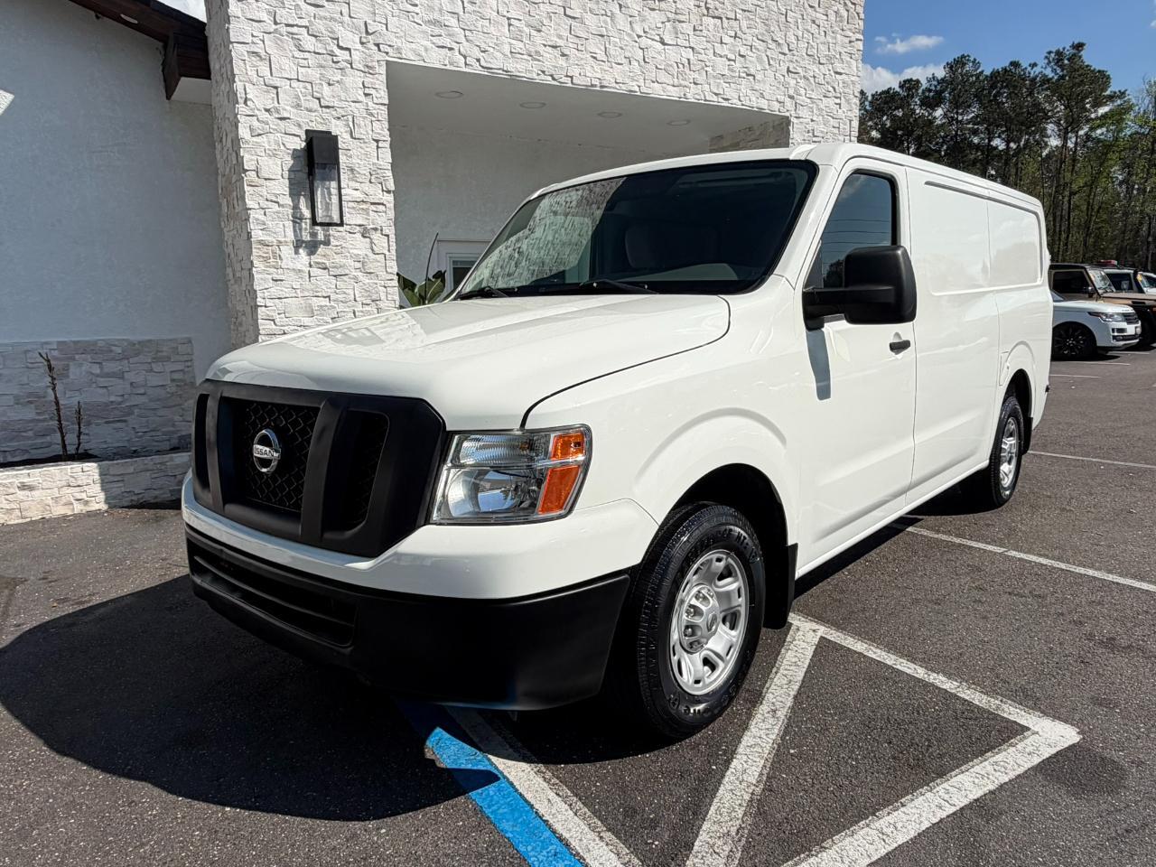 2012 Nissan NV Standard Roof 2500 V8 S