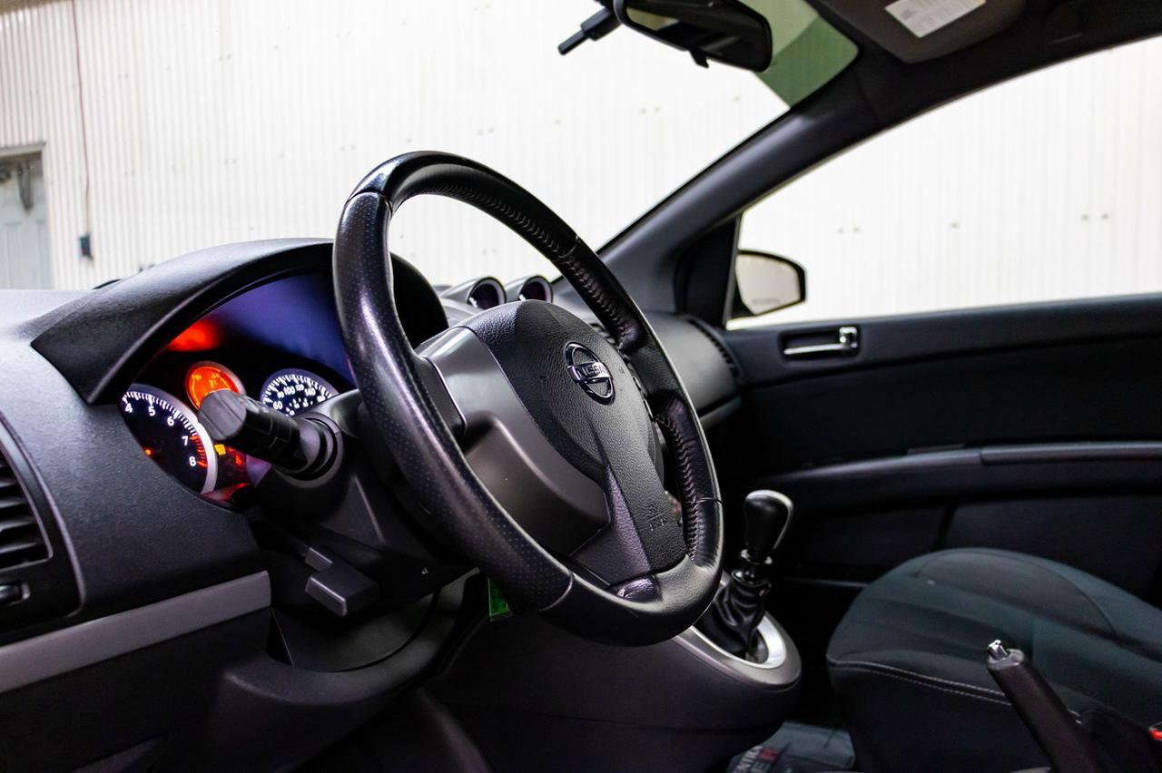 2012 Nissan Sentra SE-R Spec V Manual Nav Roof BCam Red Deer AB