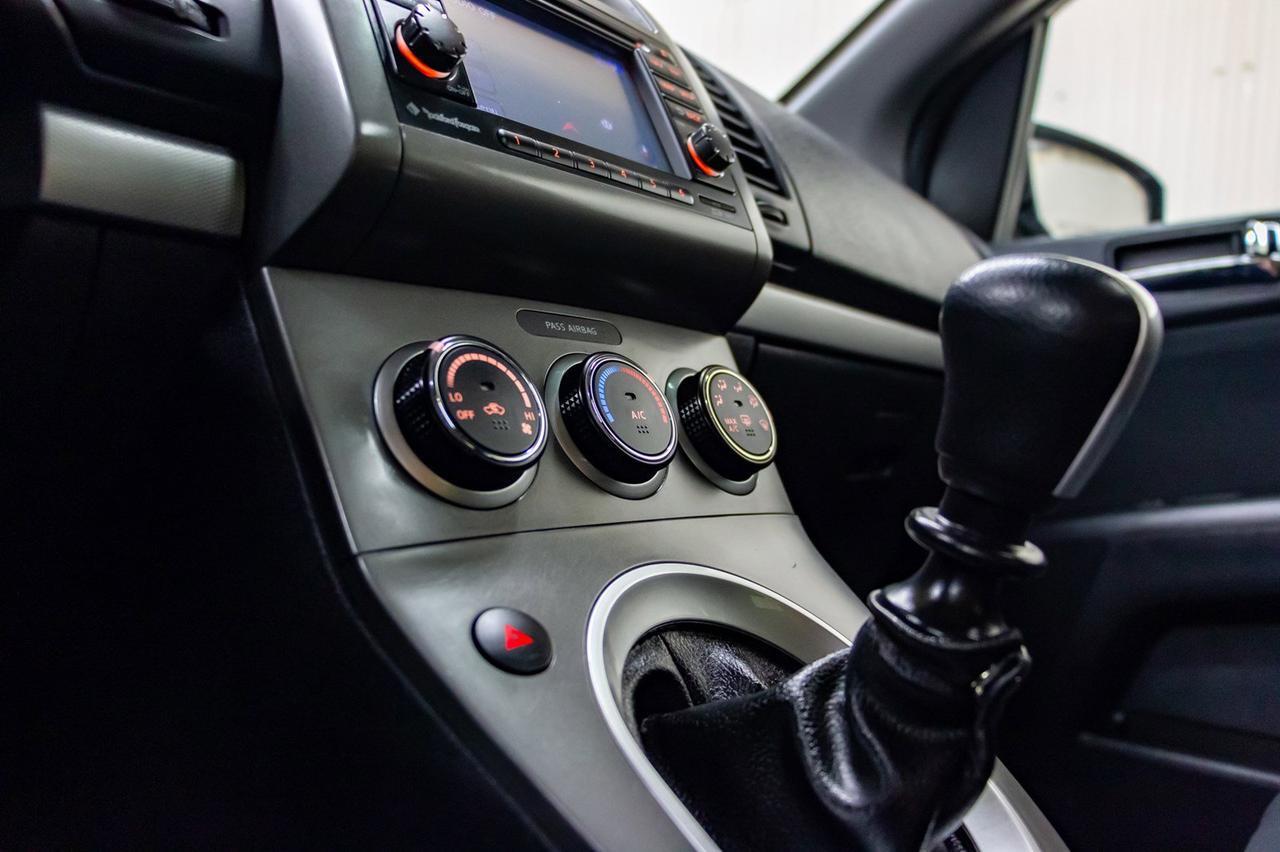 2012 Nissan Sentra SE-R Spec V Manual Nav Roof BCam Red Deer AB