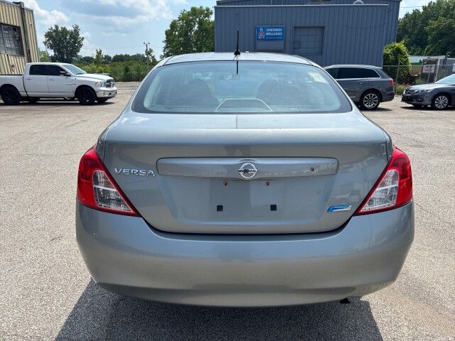 2012 Nissan Versa S Cleveland OH