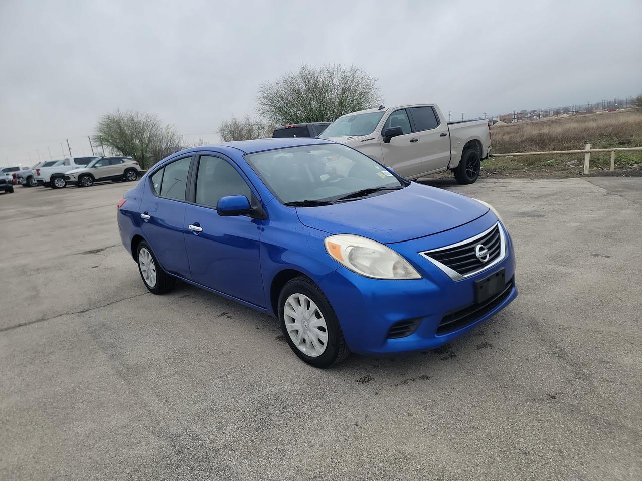 2012 Nissan Versa SV