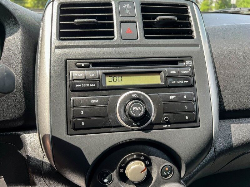 2012 Nissan Versa SV Wilmington NC