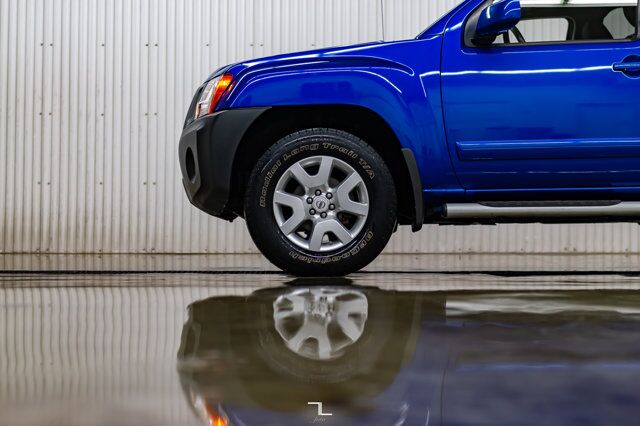 2012 Nissan Xterra 4x4 SV Off-Road Red Deer AB