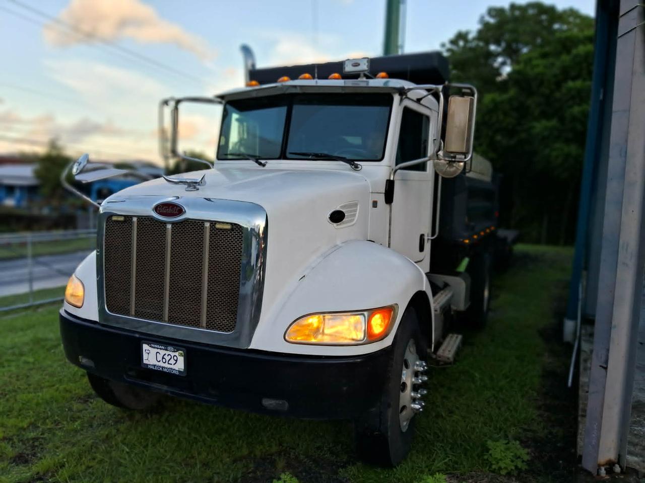 2012 PETERBILT 337 337 6 Wheeler