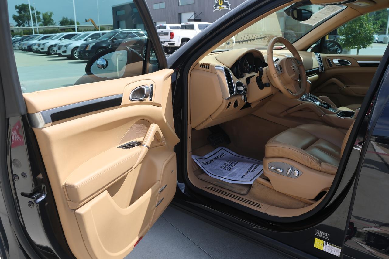 2012 PORSCHE CAYENNE Houston TX