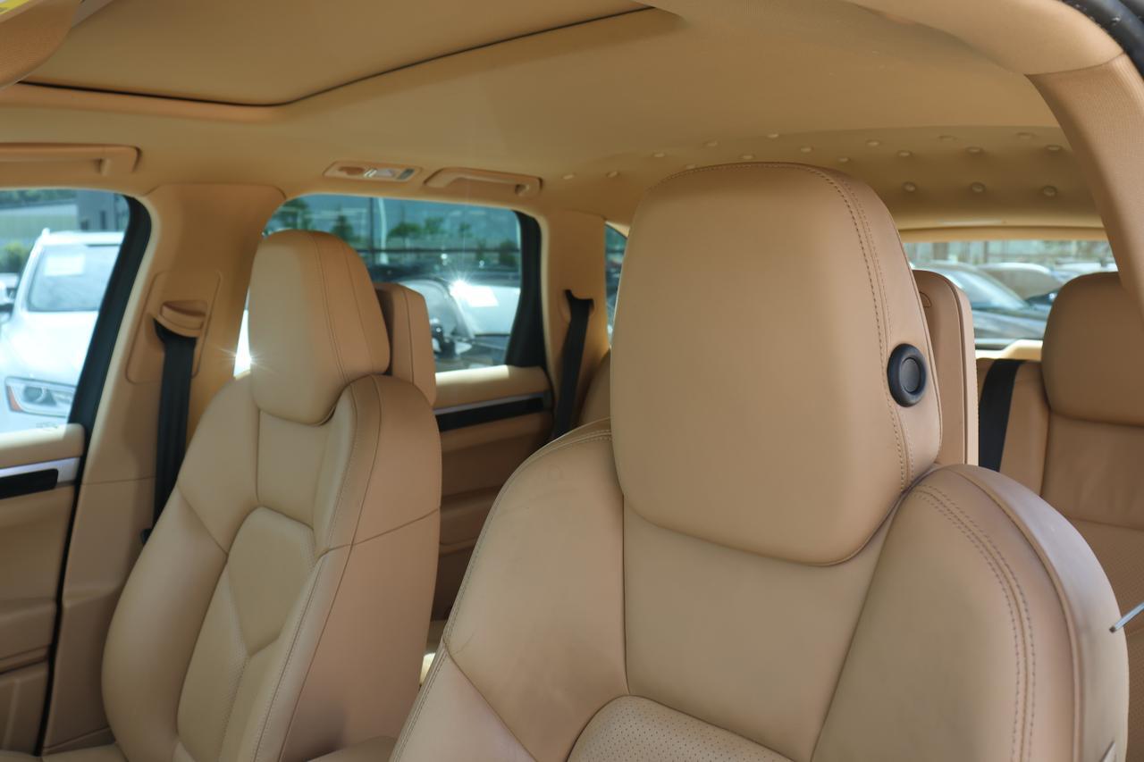2012 PORSCHE CAYENNE Houston TX
