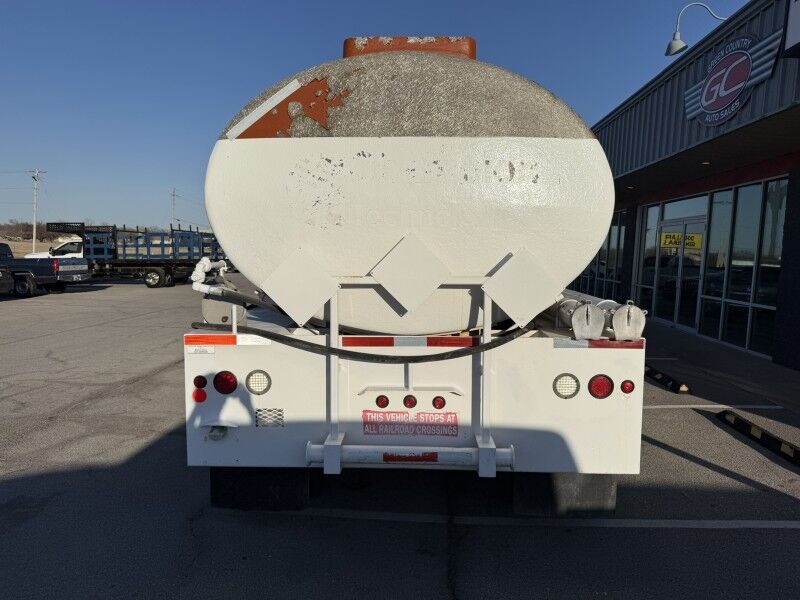 2012 Peterbilt 348 Collinsville OK