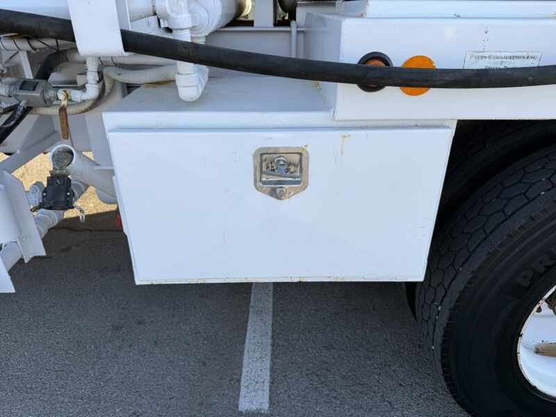 2012 Peterbilt 348 Collinsville OK