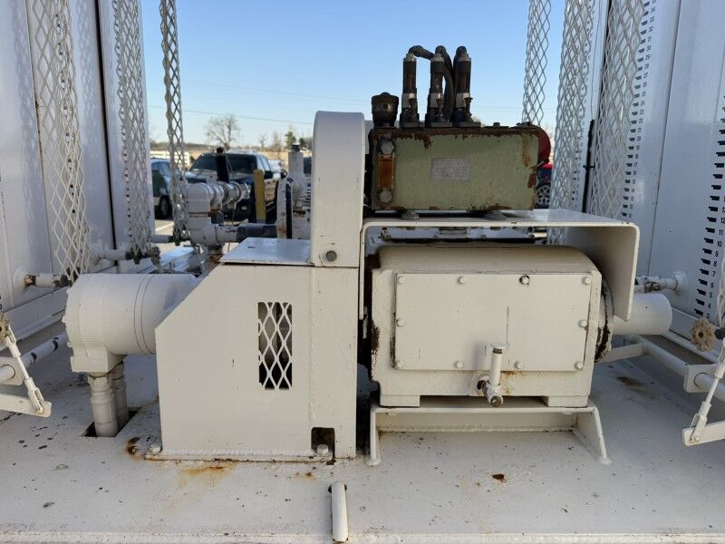 2012 Peterbilt 348 Collinsville OK