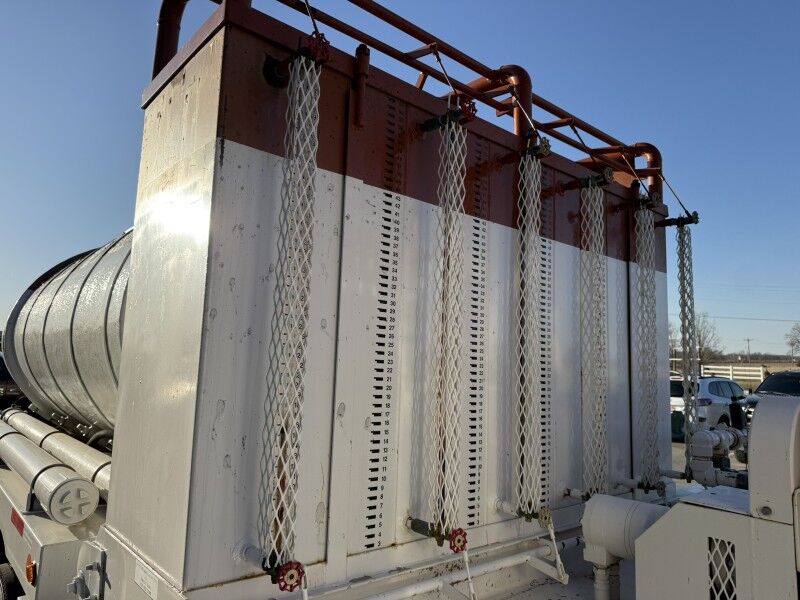 2012 Peterbilt 348 Collinsville OK