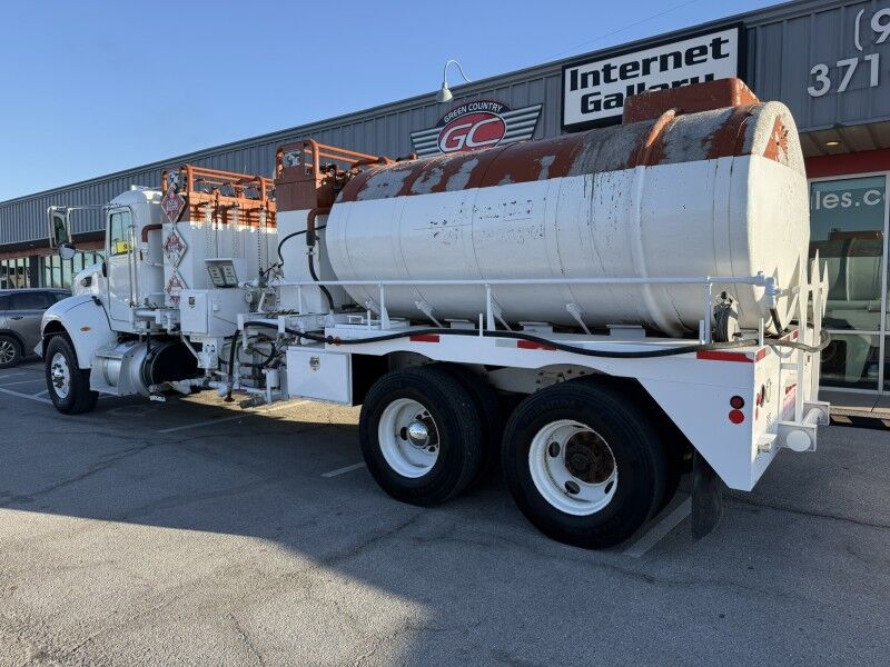 2012 Peterbilt 348 Collinsville OK