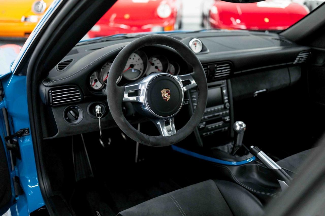 2012 Porsche 911 Carrera GTS