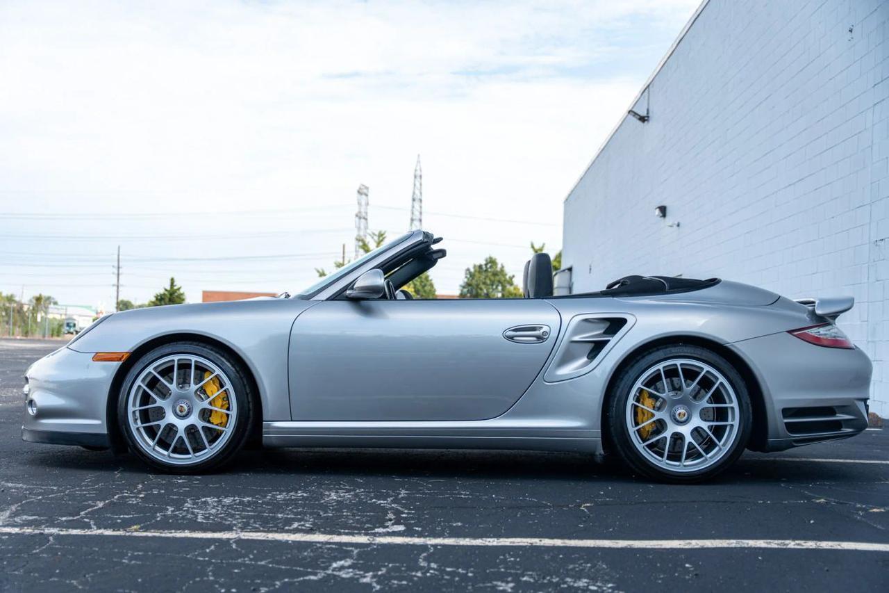 2012 Porsche 911 Turbo S Convertible 2D St. Louis MO