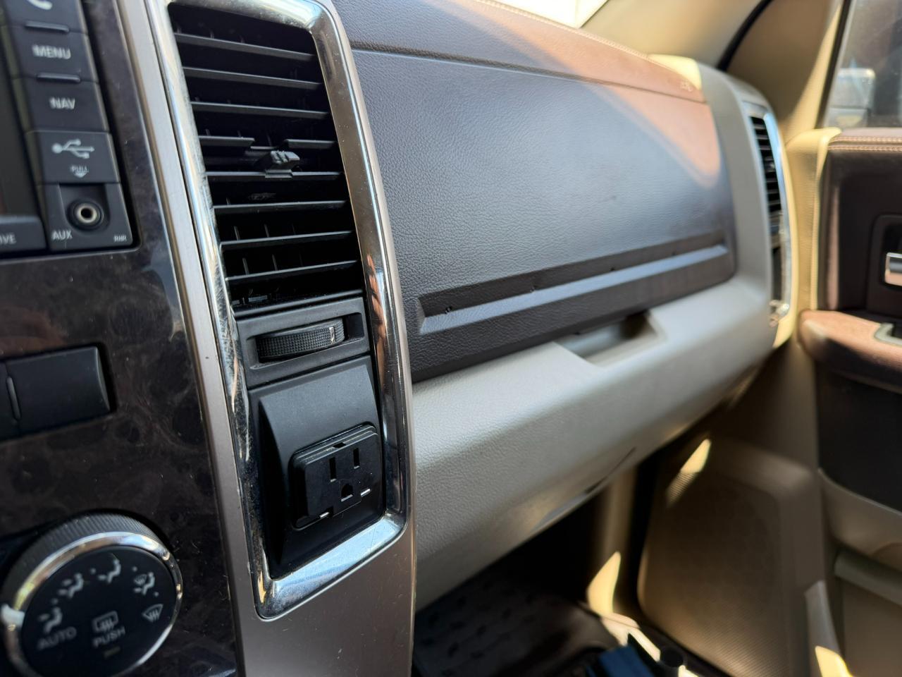 2012 RAM 1500 2WD Crew Cab 140.5" Laramie Longhorn Edition Jacksonville FL
