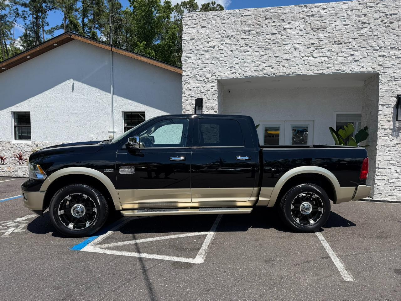 2012 RAM 1500 2WD Crew Cab 140.5" Laramie Longhorn Edition