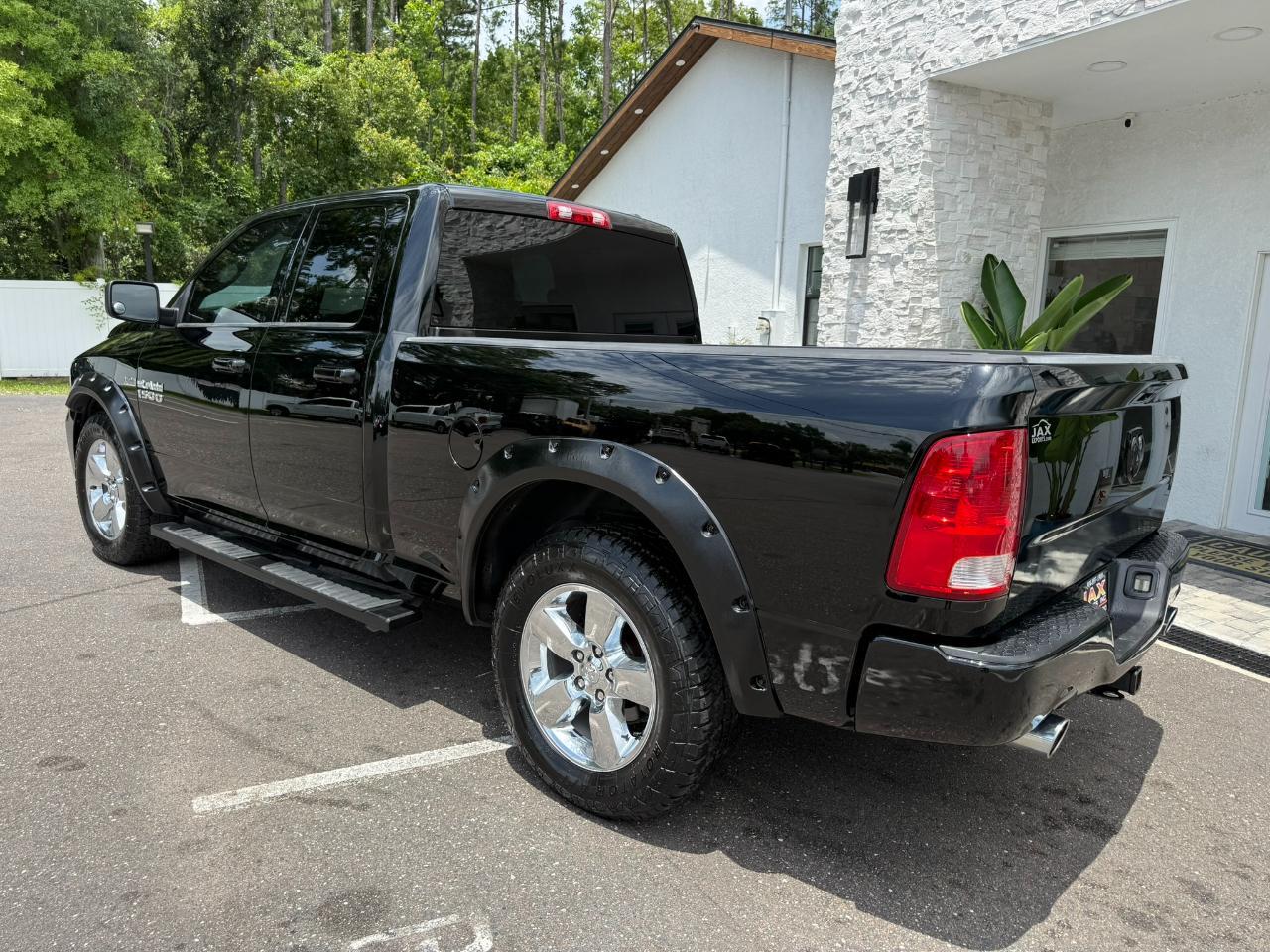 2012 RAM 1500 2WD Quad Cab 140.5" ST