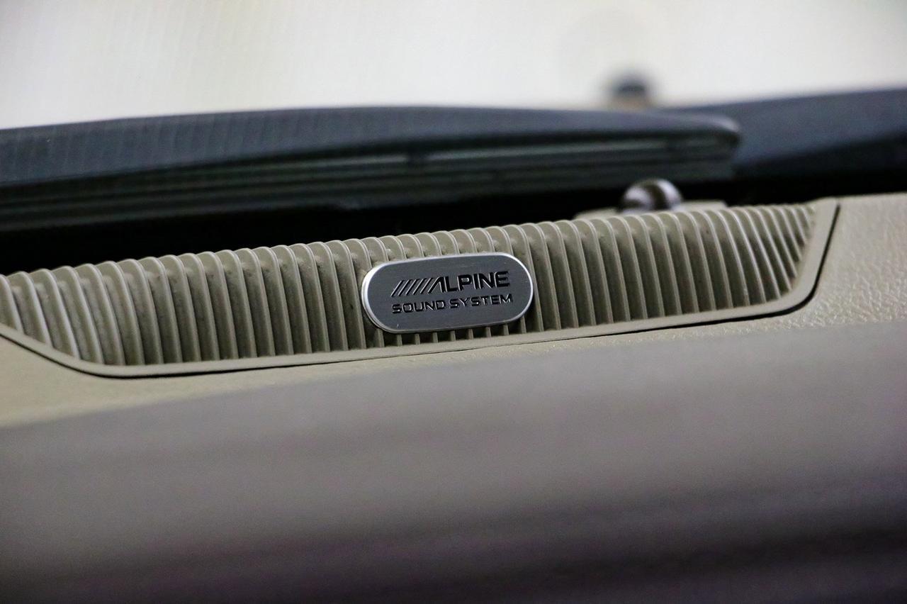 2012 Ram 1500 4x4 Quad Cab Laramie Leather Roof Nav Red Deer AB