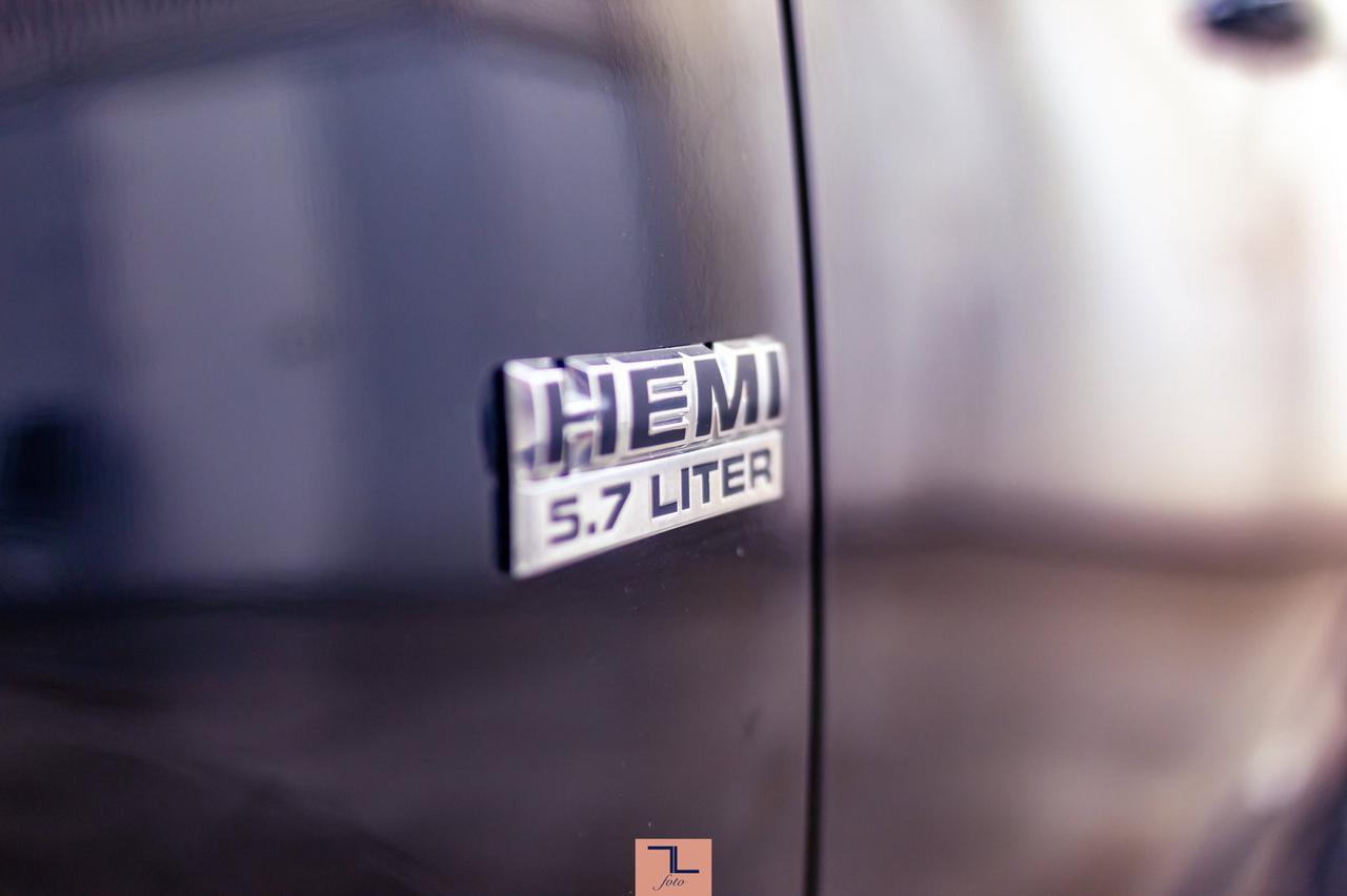 2012 Ram 1500 4x4 Quad Cab Sport HEMI Red Deer AB