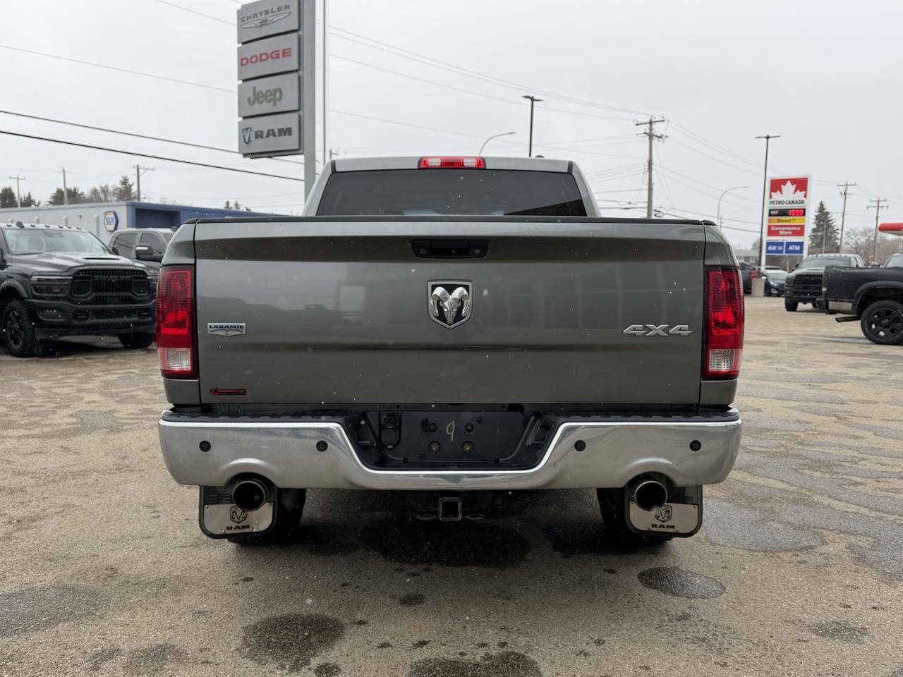 2012 Ram 1500 Laramie Crew Cab 4WD | V8 HEMI | NAV | RamBox | Leather Heated Vented Seats | Remote Start Redwater AB