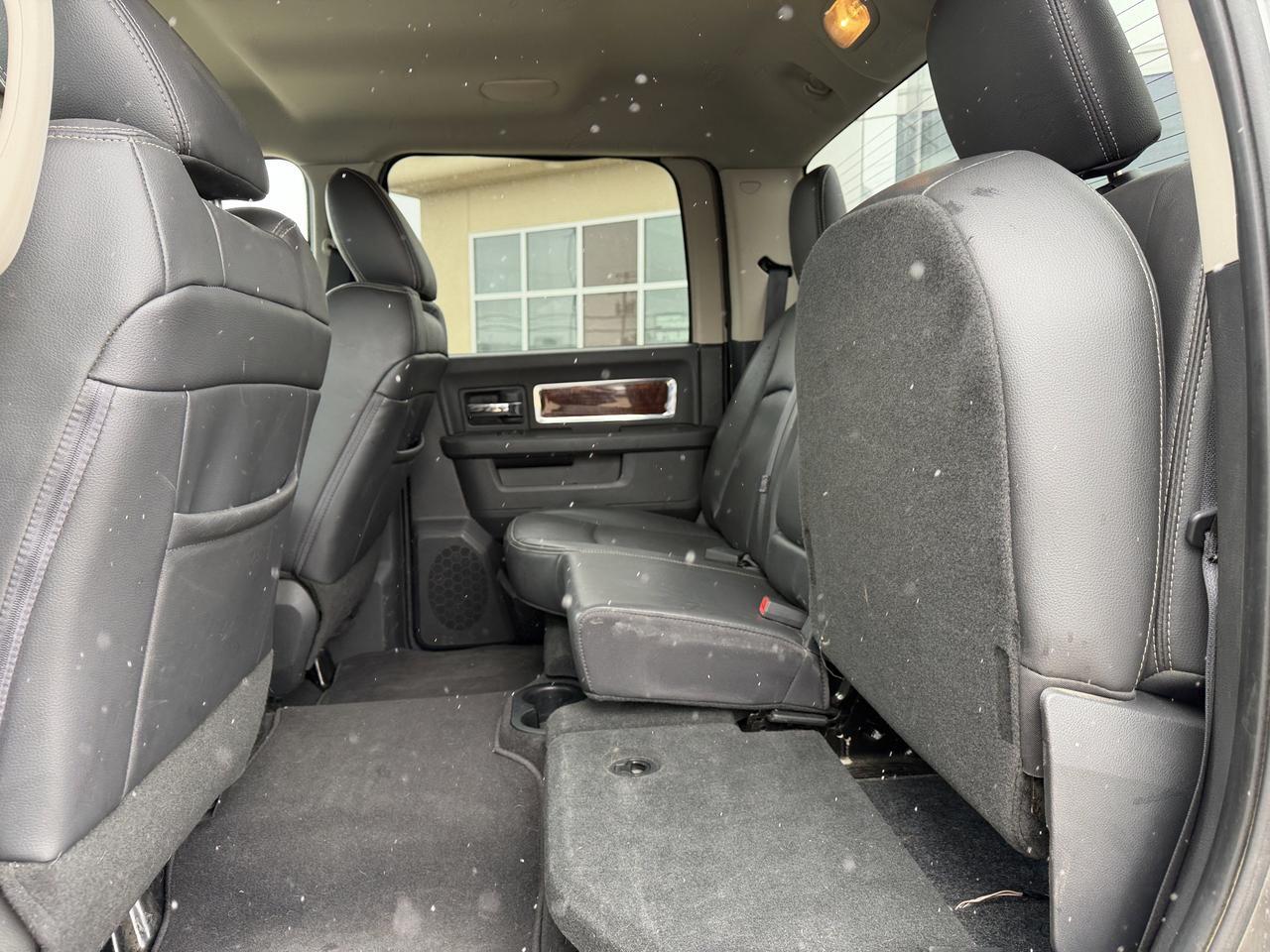 2012 Ram 1500 Laramie Crew Cab 4WD | V8 HEMI | NAV | RamBox | Leather Heated Vented Seats | Remote Start Redwater AB