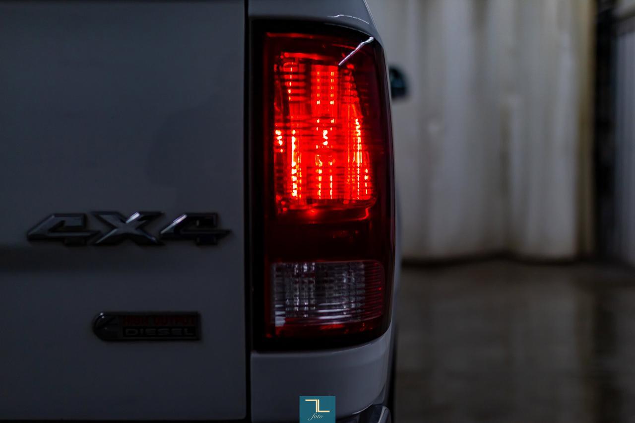 2012 Ram 2500 4x4 Crew Cab Laramie Longbox Diesel Leather Roof Nav Red Deer AB